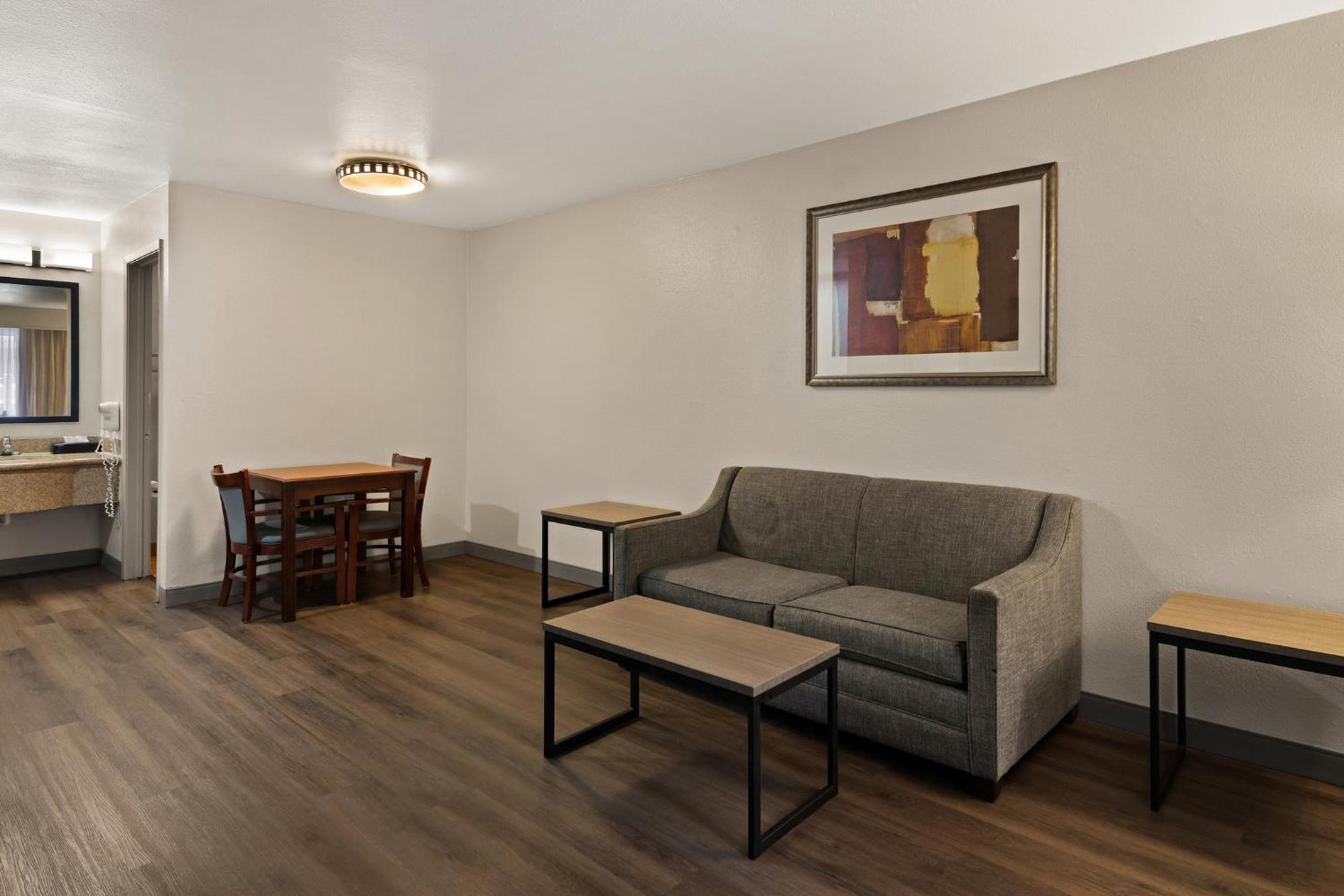 Irving Inn & Suites At Dfw Airport Zewnętrze zdjęcie