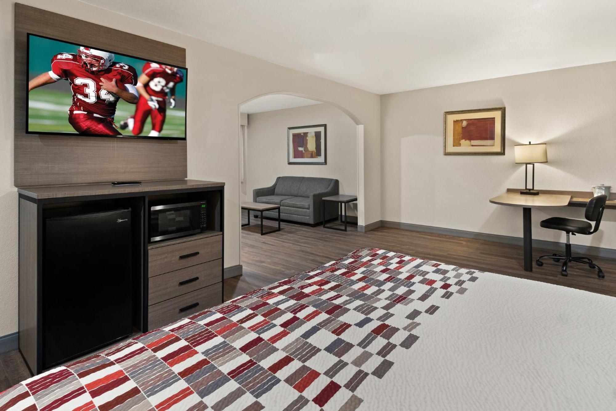 Irving Inn & Suites At Dfw Airport Zewnętrze zdjęcie