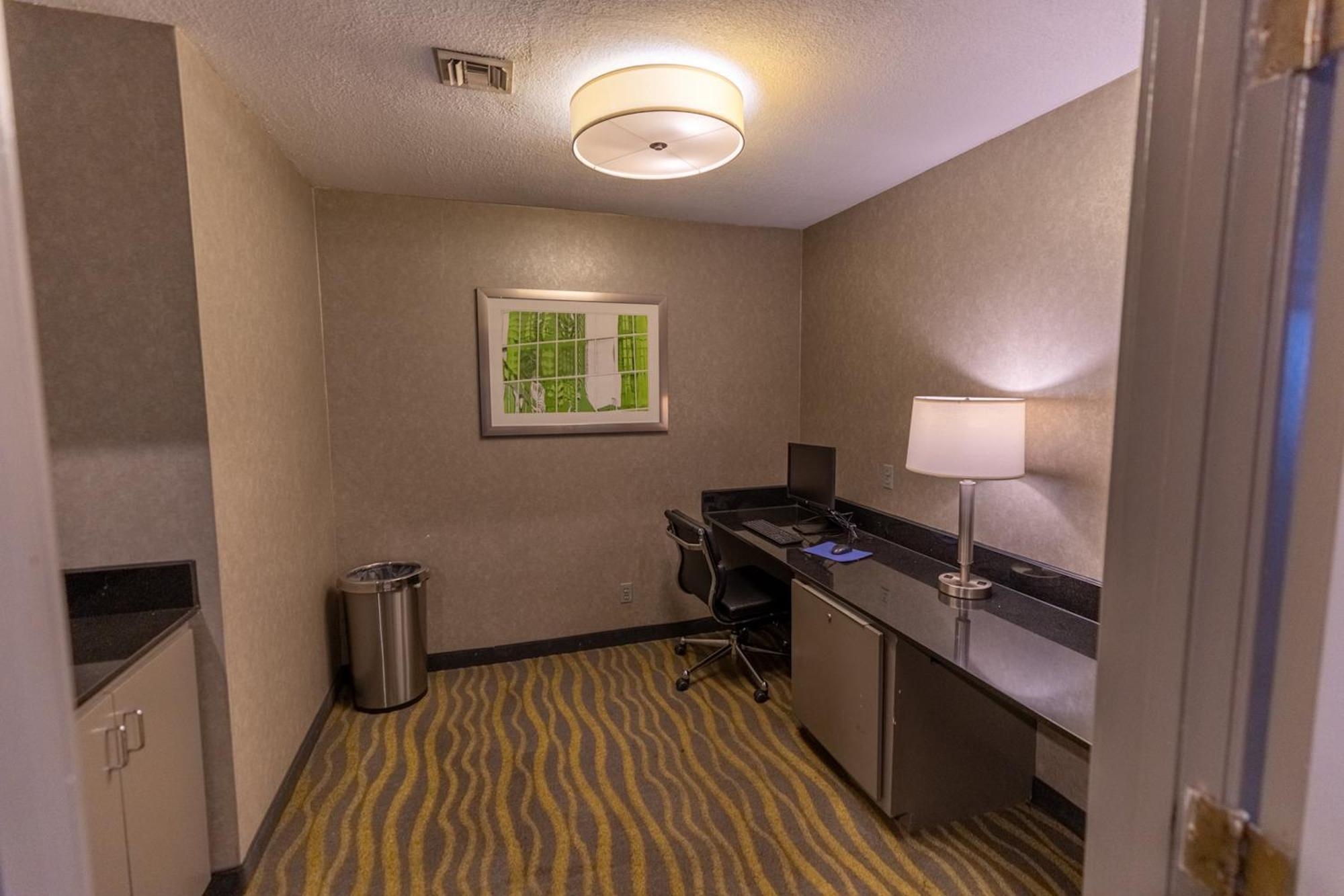 Irving Inn & Suites At Dfw Airport Zewnętrze zdjęcie
