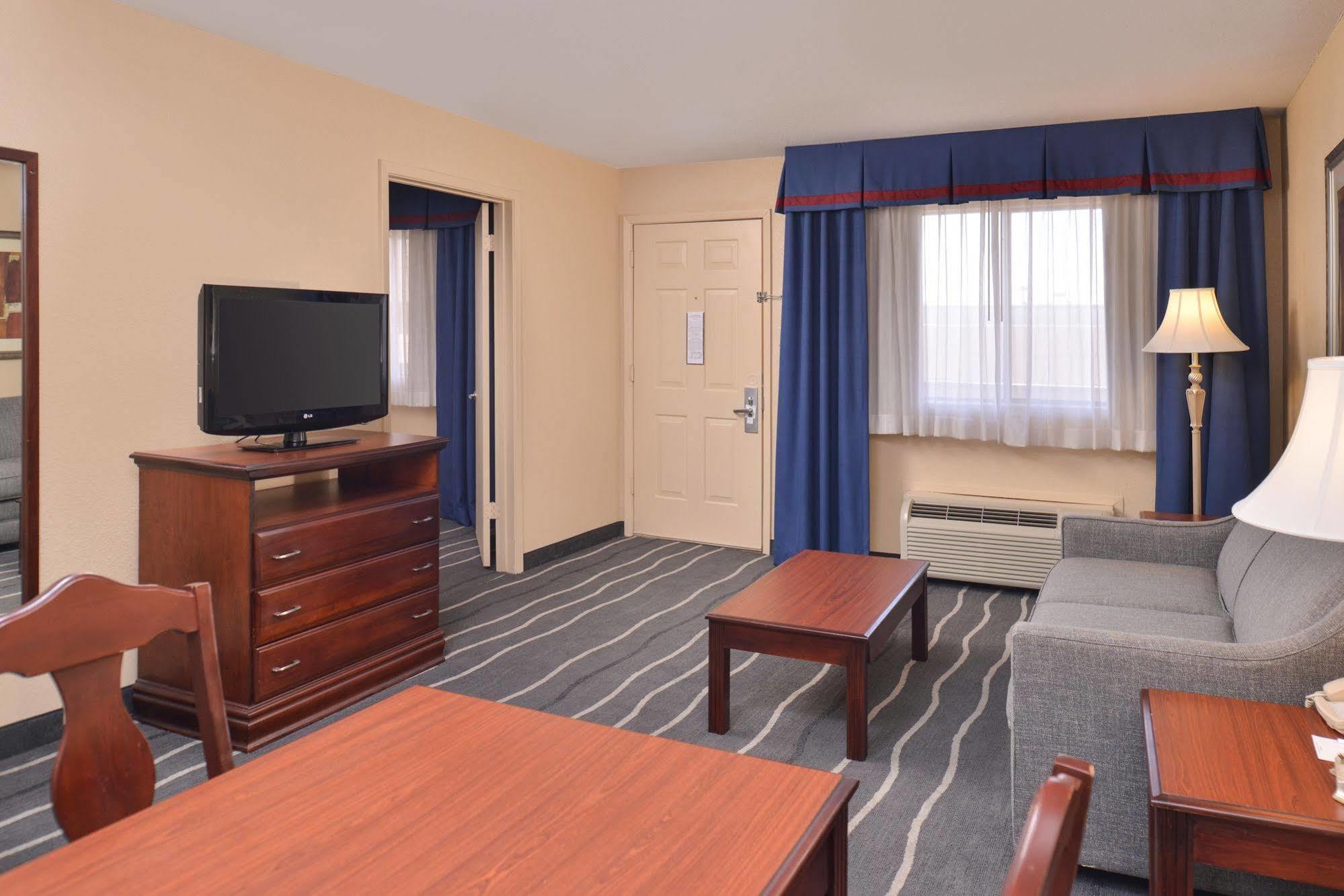 Irving Inn & Suites At Dfw Airport Zewnętrze zdjęcie